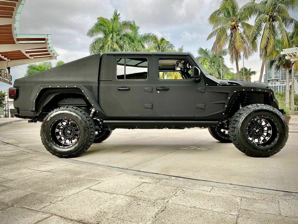 2020 Jeep Gladiator Hummer recon edition
