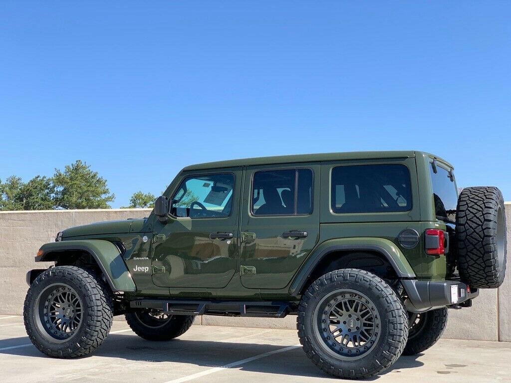 2020 Jeep Wrangler Sahara
