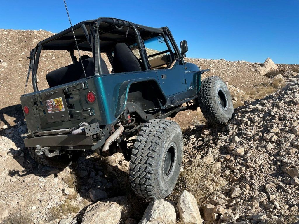 1997 Jeep Wrangler HEMI Rock Crawler