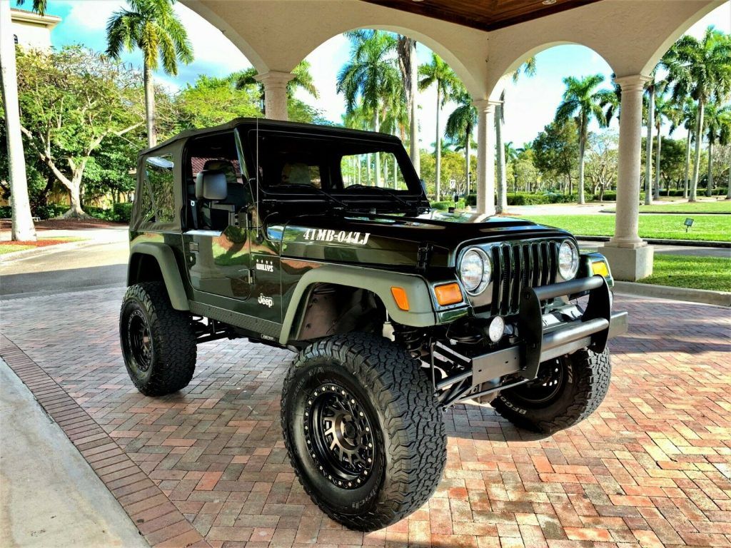 2004 Jeep Wrangler Willys 18,000 Miles. “mint” Never LEFT FL,