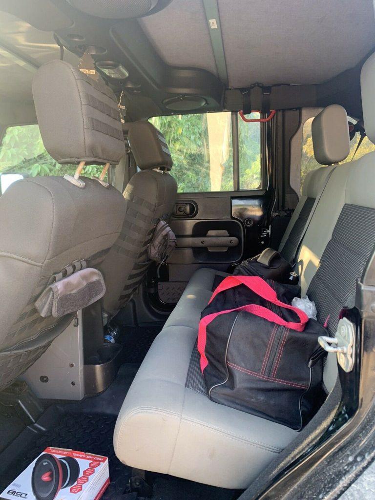 2010 Jeep Wrangler SPORT