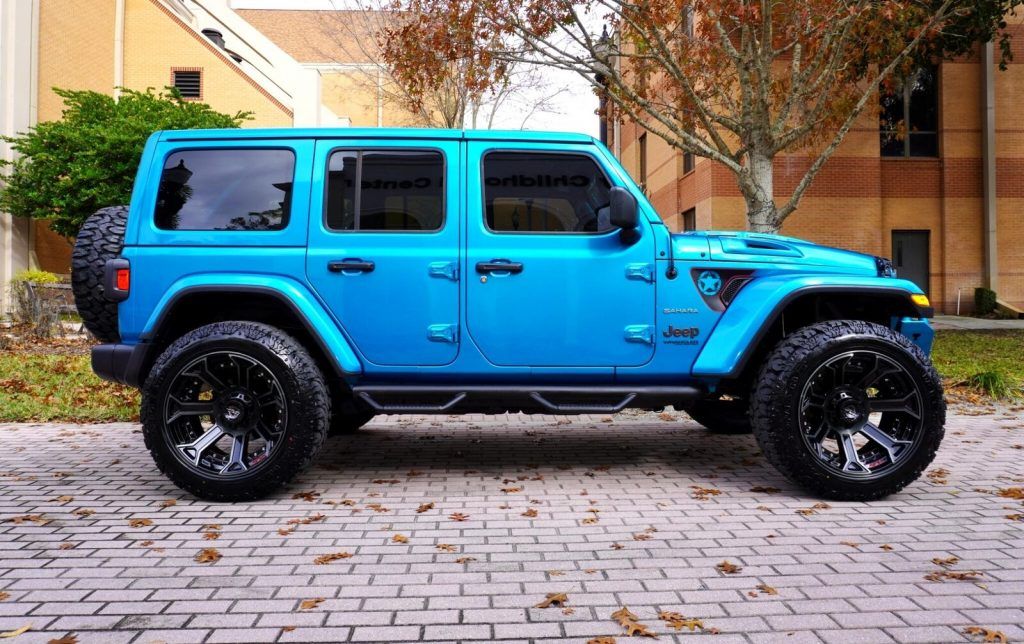 2020 Jeep Wrangler Unlimited Sahara 4X4~CUSTOM~LIFTED~NAV~LEATHER