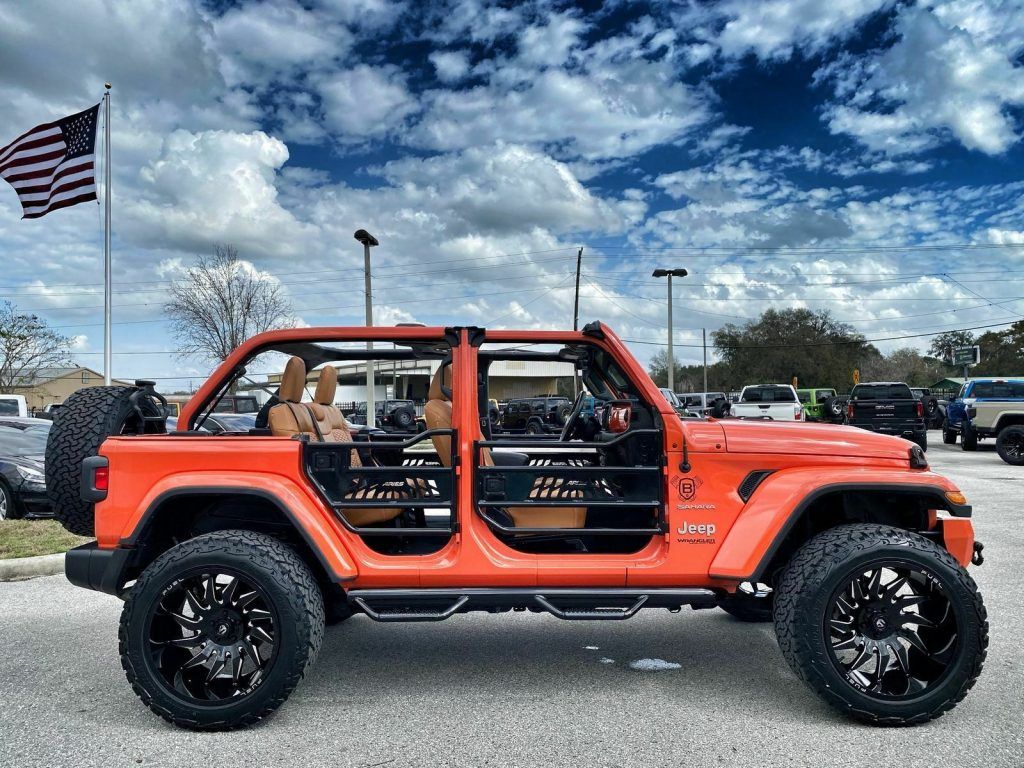 2020 Jeep Wrangler Lifted Turbo Sahara Hardtop NAV Alpine LEATHER for sale