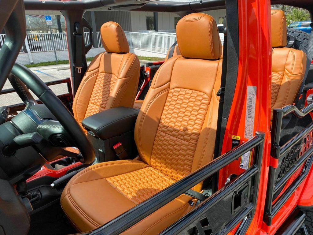 2020 Jeep Wrangler Lifted Turbo Sahara Hardtop NAV Alpine LEATHER