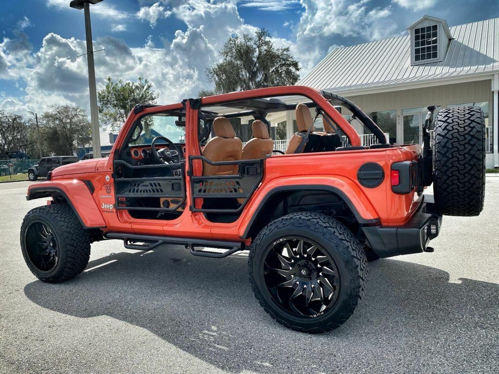 2020 Jeep Wrangler Lifted Turbo Sahara Hardtop NAV Alpine LEATHER