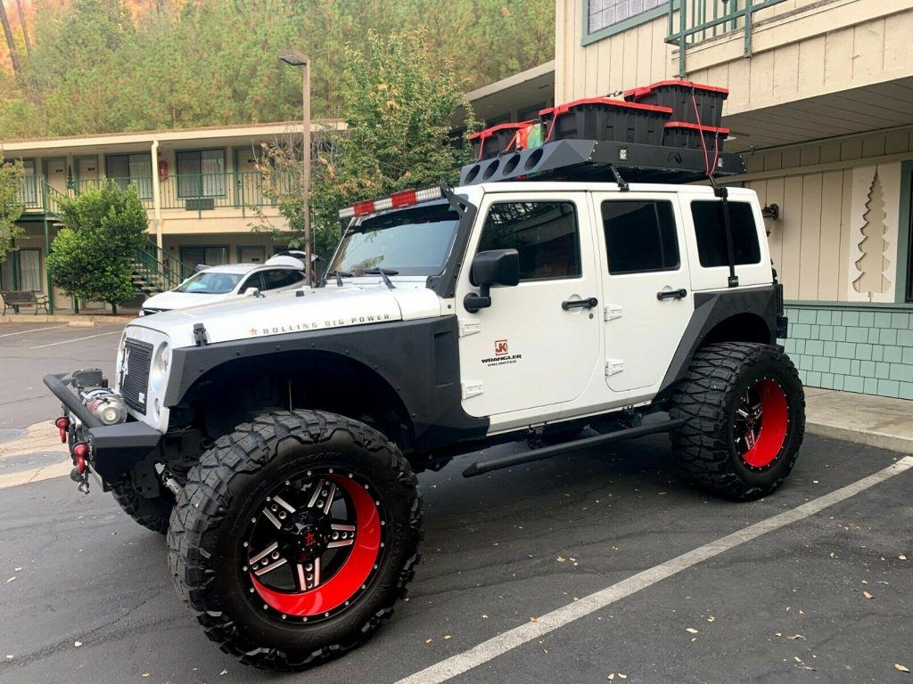 2016 Jeep Wrangler SAHARA