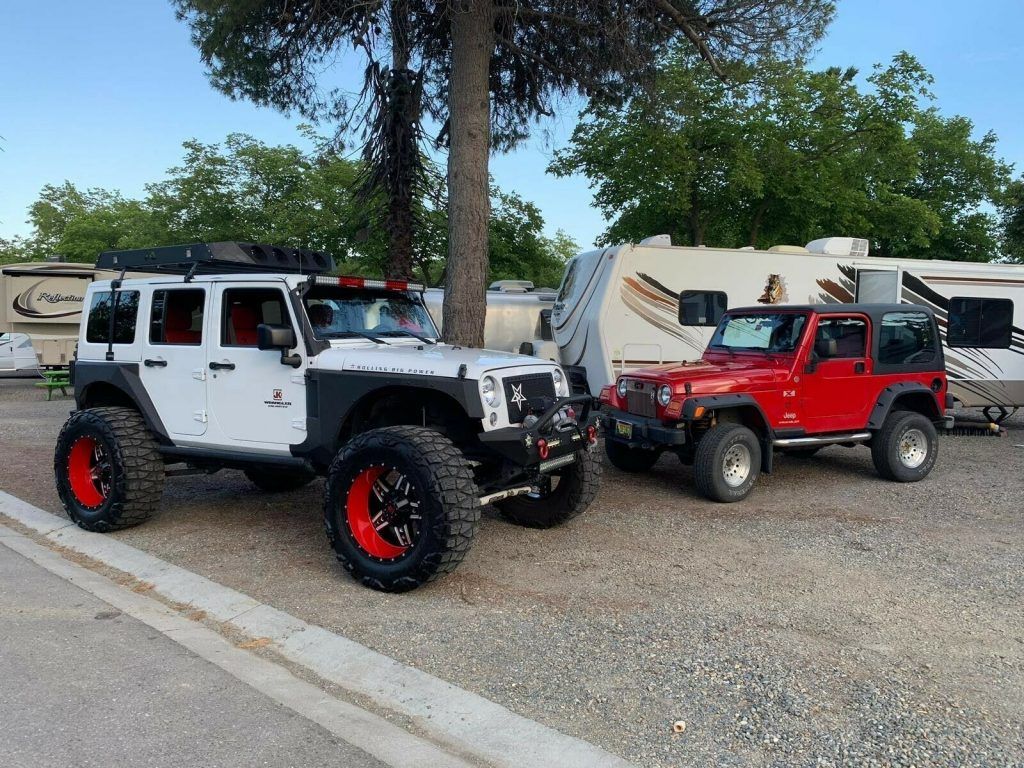2016 Jeep Wrangler SAHARA