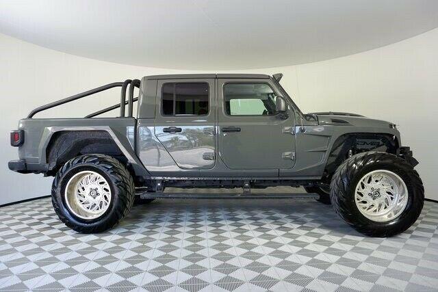 2020 Jeep Gladiator Sport