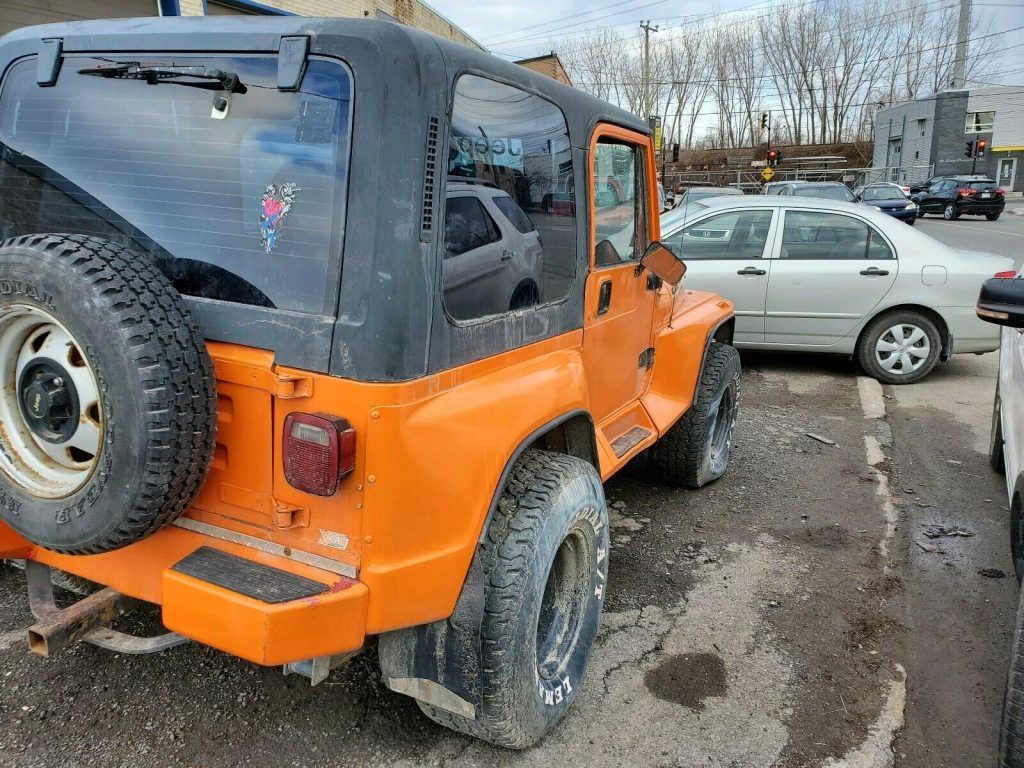 1988 Jeep Wrangler LAREDO