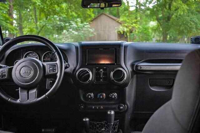 2011 Jeep Wrangler JK LIFTED