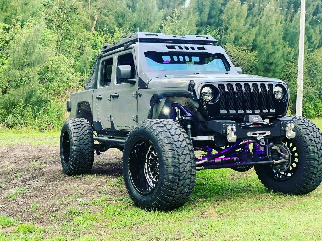 2020 Jeep Gladiator SPORT