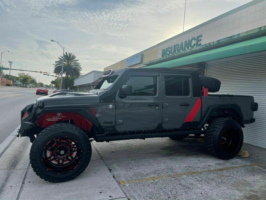 2020 Jeep Gladiator SPORT