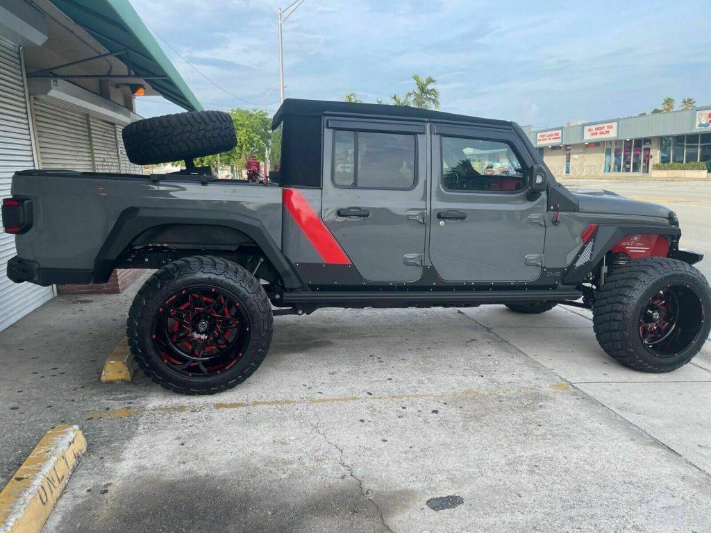 2020 Jeep Gladiator SPORT