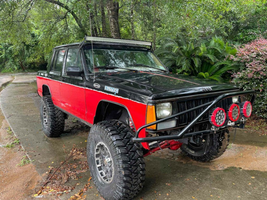 1992 Jeep Cherokee LAREDO