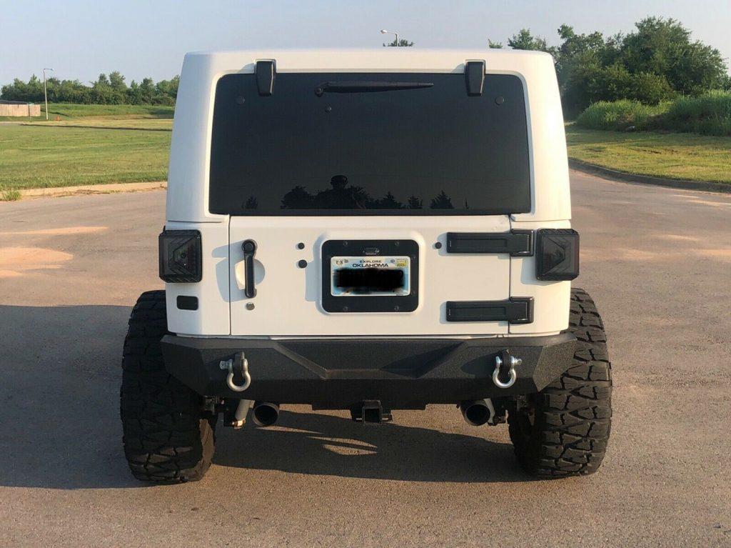 2013 Jeep Wrangler SAHARA