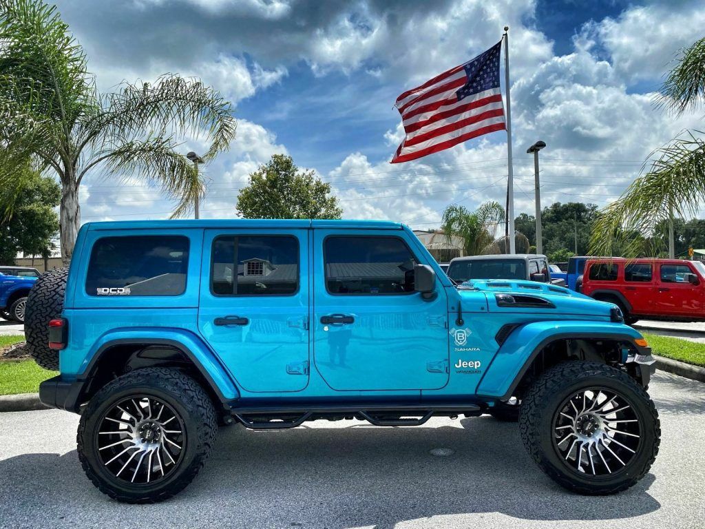 2019 Jeep Wrangler Bikini Lifted Leather LED MOTO Metal DUAL TOP