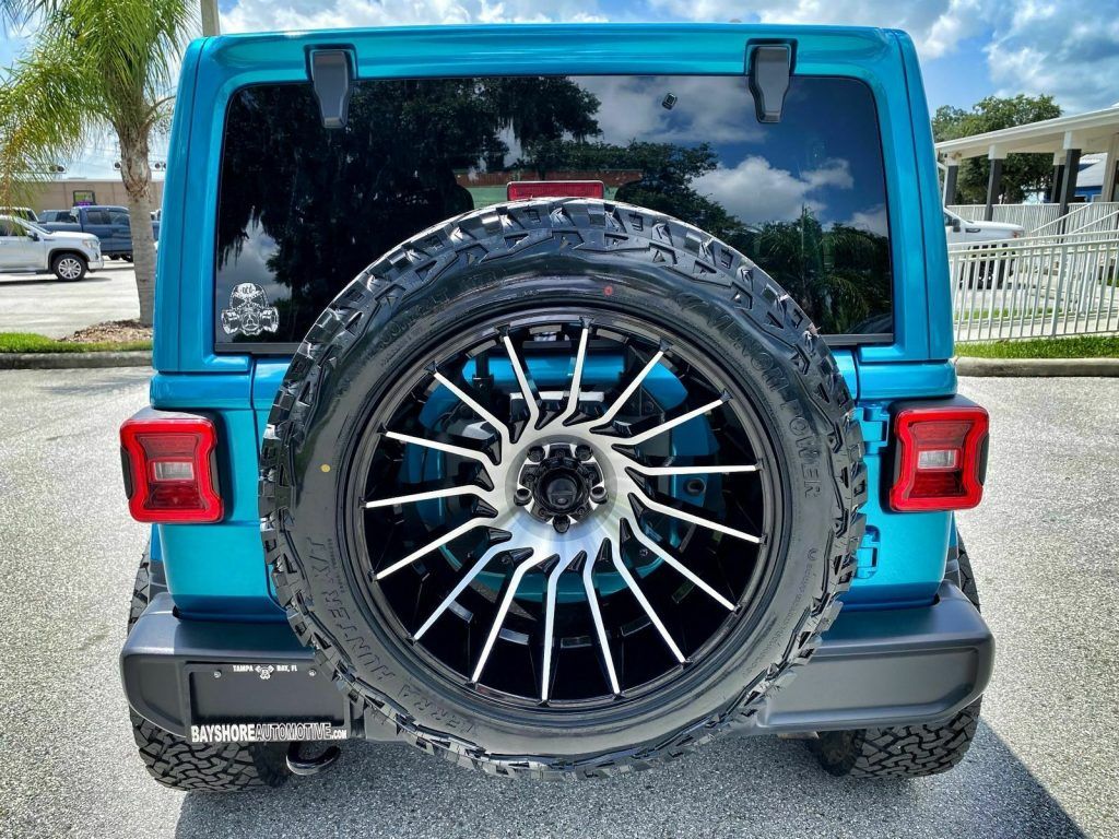 2019 Jeep Wrangler Bikini Lifted Leather LED MOTO Metal DUAL TOP