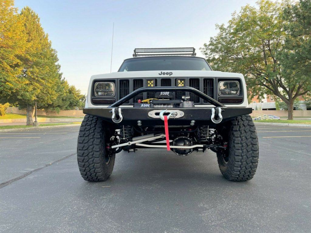 2001 Jeep Cherokee XJ Super Clean LOADED!!