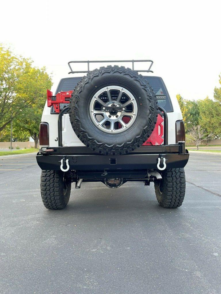 2001 Jeep Cherokee XJ Super Clean LOADED!!