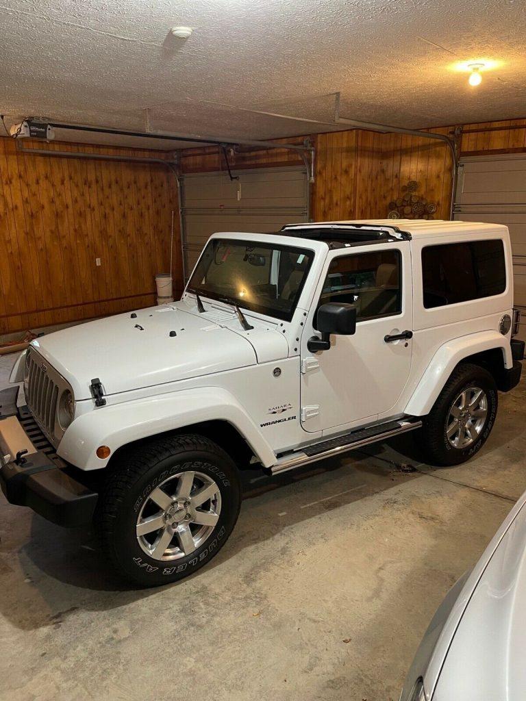 2017 Jeep Wrangler SAHARA