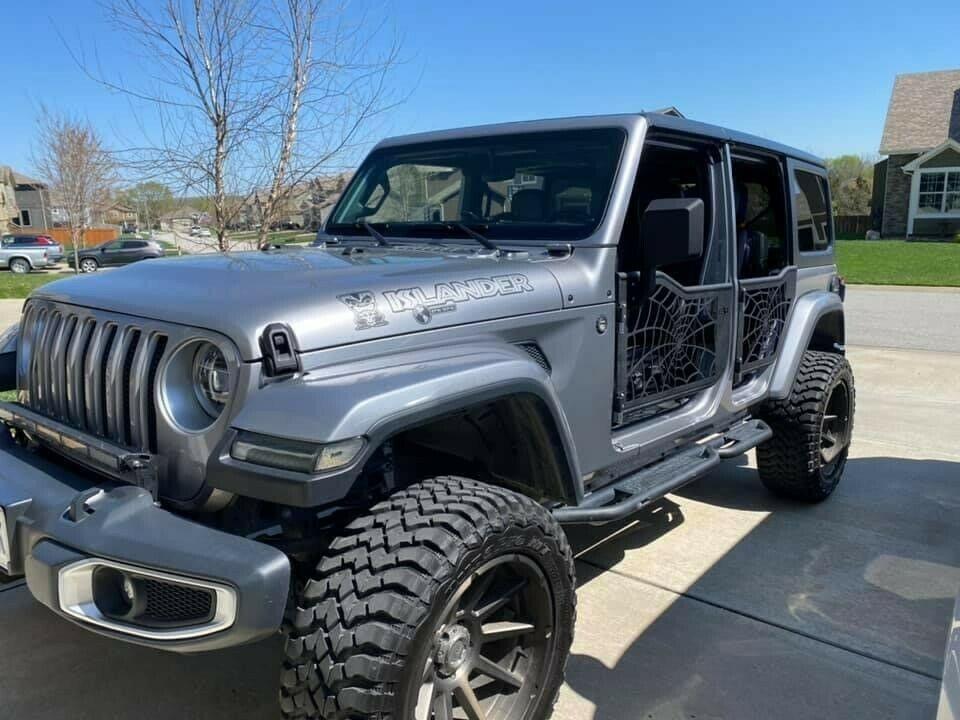 2018 Jeep Wrangler Sahara JL