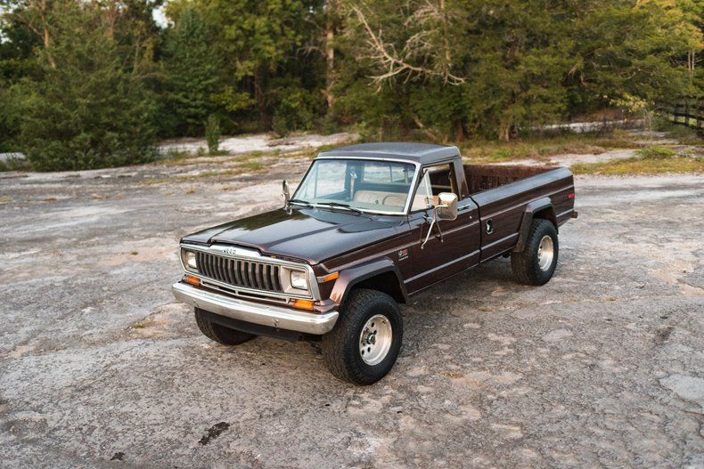 1982 Jeep J 10