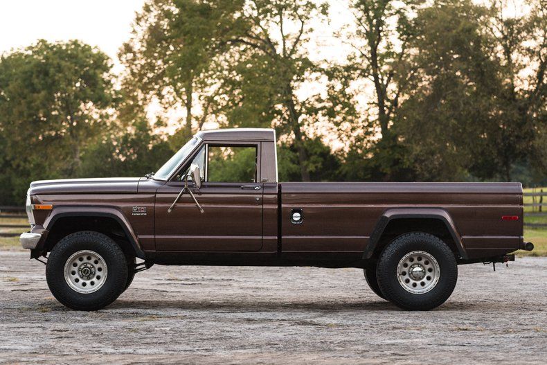 1982 Jeep J 10