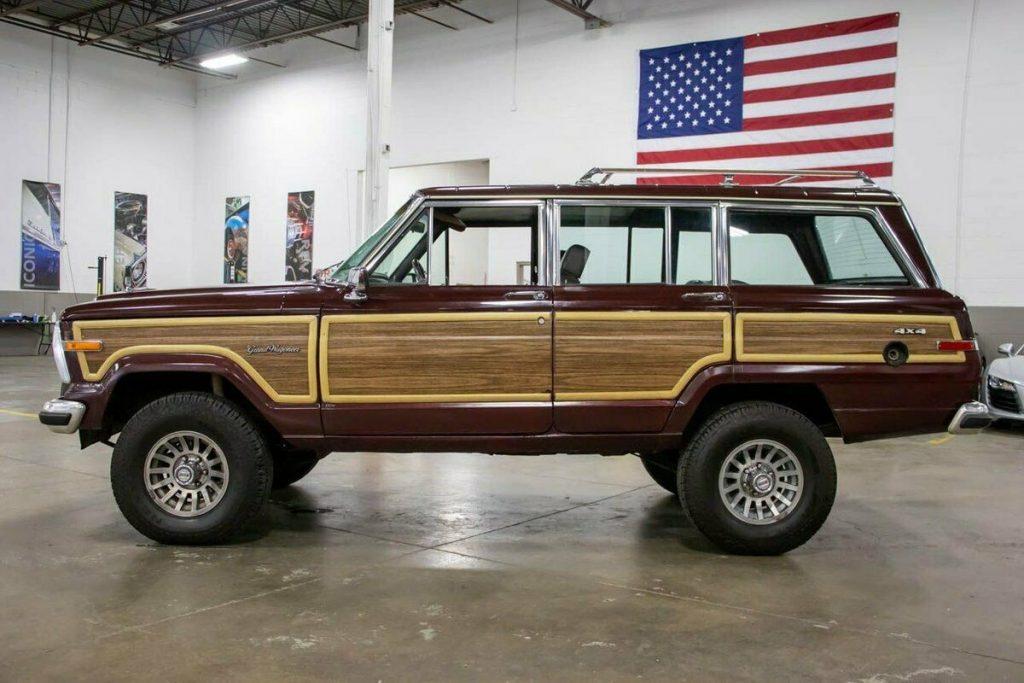 1988 Jeep Grand Wagoneer