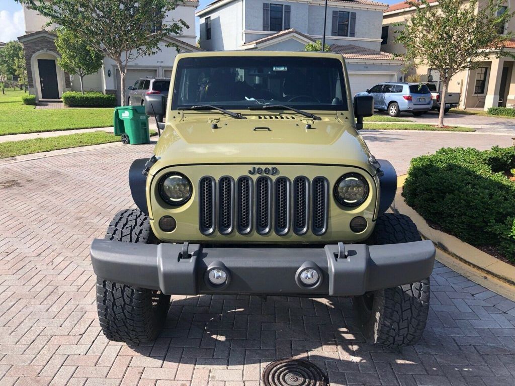 2013 Jeep Wrangler Sahara