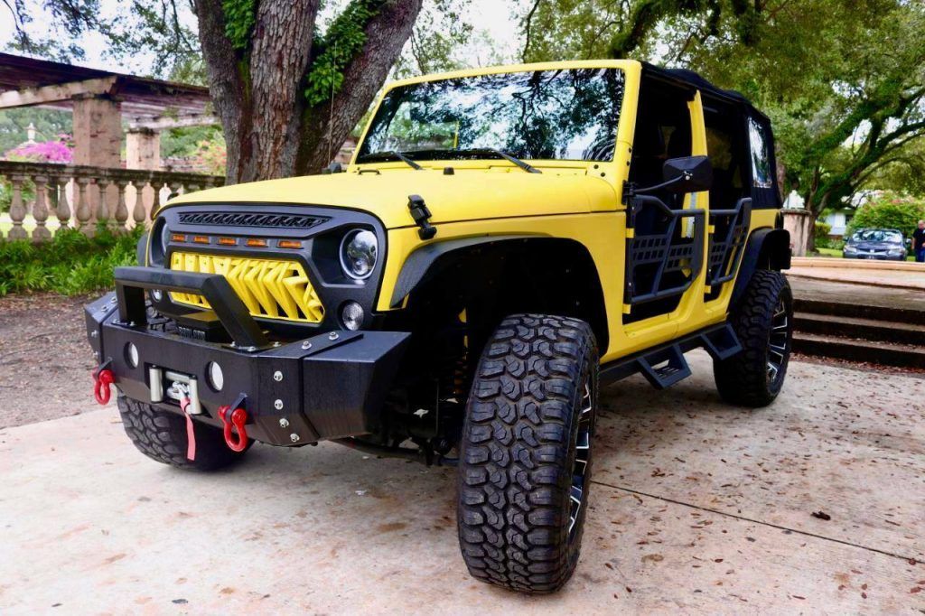 2017 Jeep Wrangler SPORT