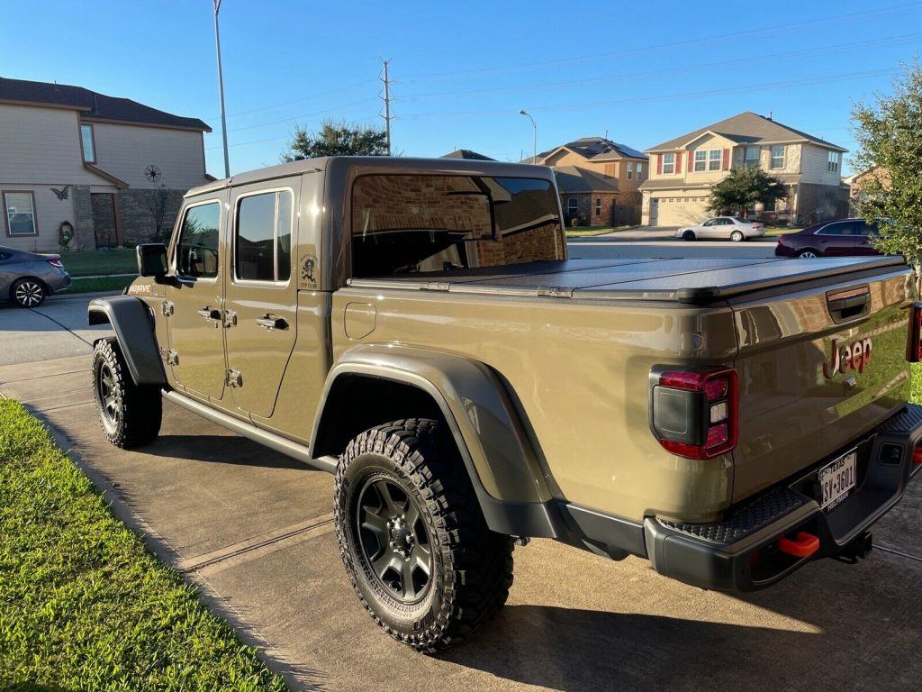 2020 Jeep Gladiator MOJAVE