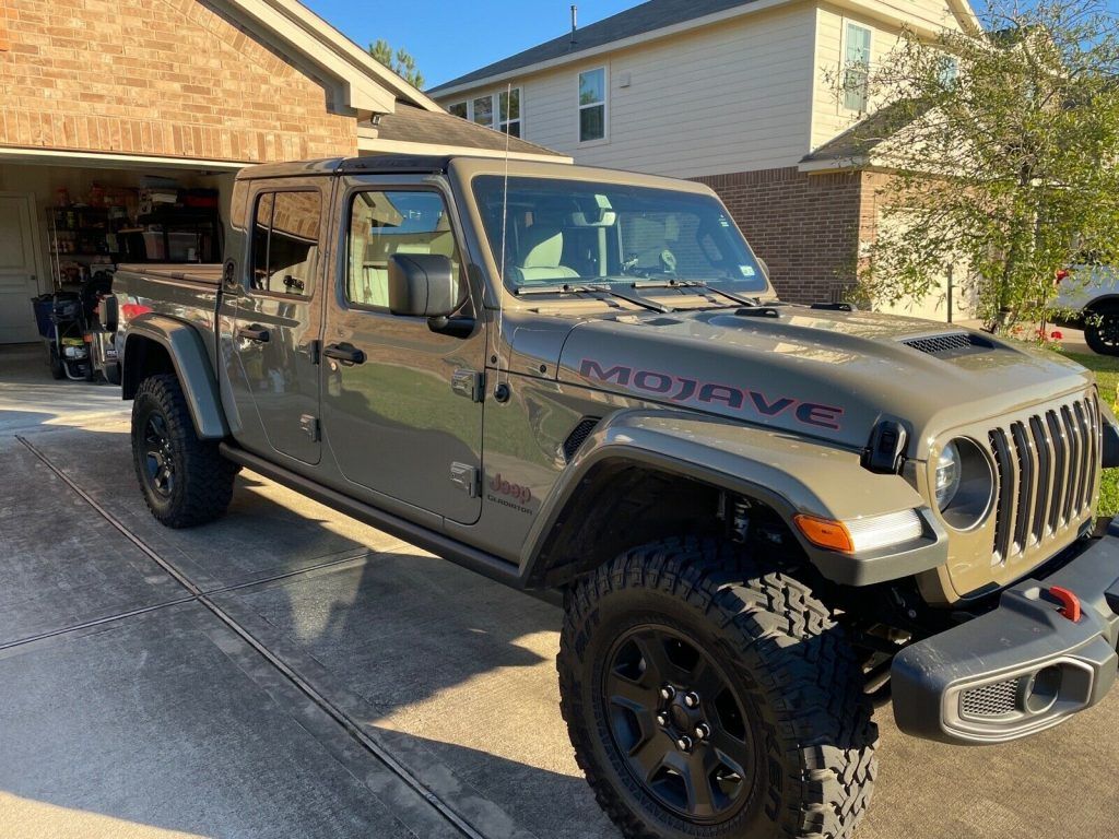 2020 Jeep Gladiator MOJAVE