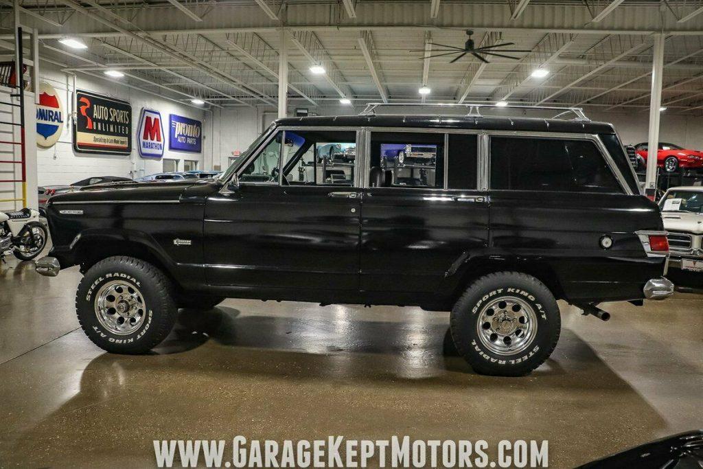 1973 Jeep Wagoneer
