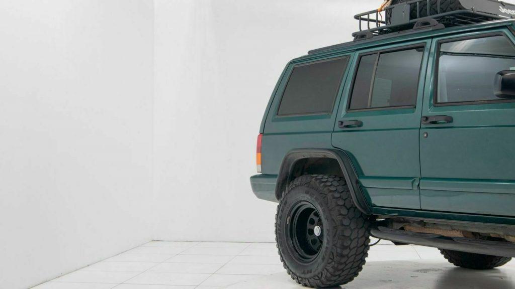 1999 Jeep Cherokee Sport Lifted with Upgrades