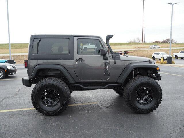 2017 Jeep Wrangler Sport