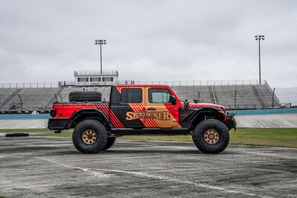 2020 Jeep Gladiator Rubicon 40″ tires.