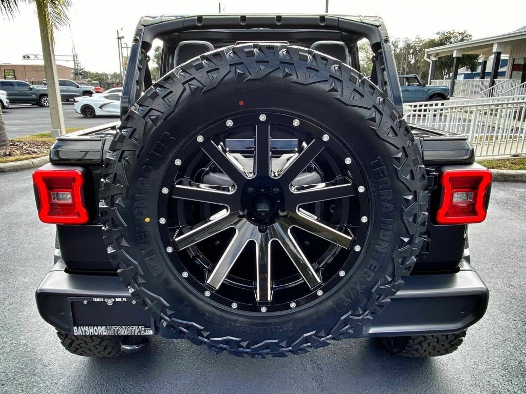2020 Jeep Wrangler Unlimited Blackout Sahara NAV Leather Lifted Loaded OCD4X4