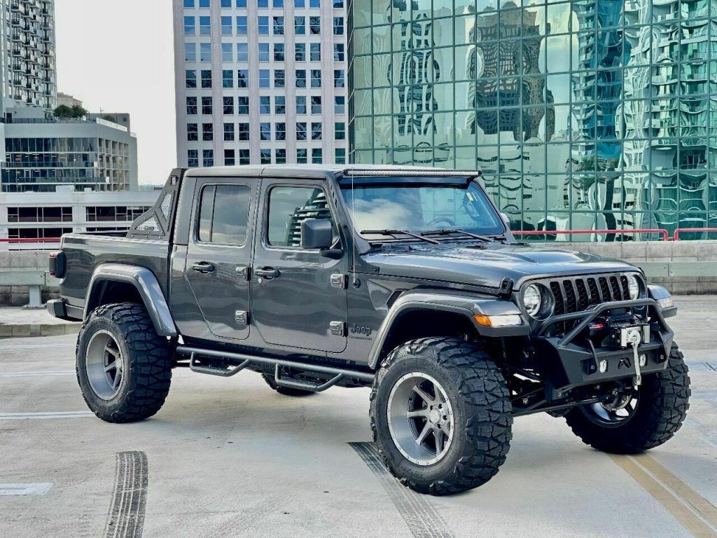 2021 Jeep Gladiator 80th Anniversary Edition 4×4 4dr Crew Cab 5.0 ft.