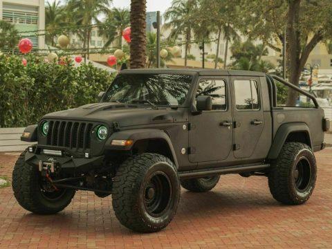 2022 Jeep Gladiator Overland 4×4 4dr Crew Cab 5.0 ft. SB for sale