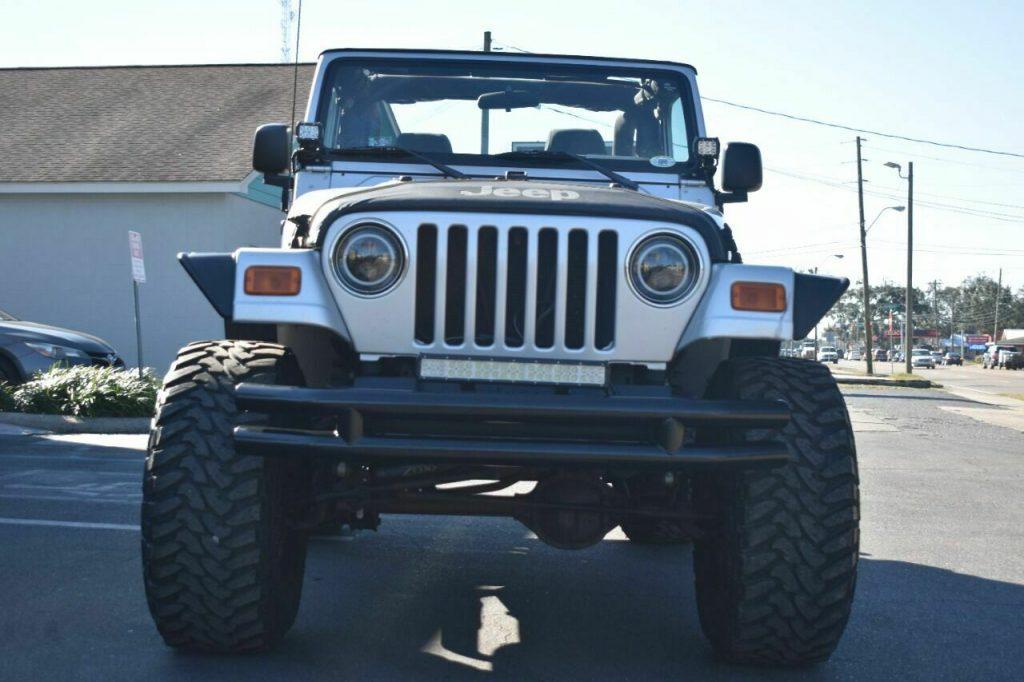 2004 Jeep Wrangler X 2dr 4WD SUV