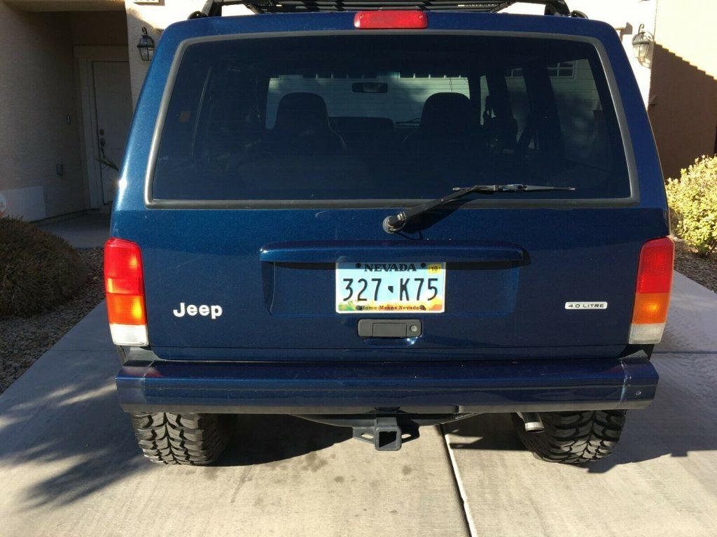 2000 Jeep Cherokee