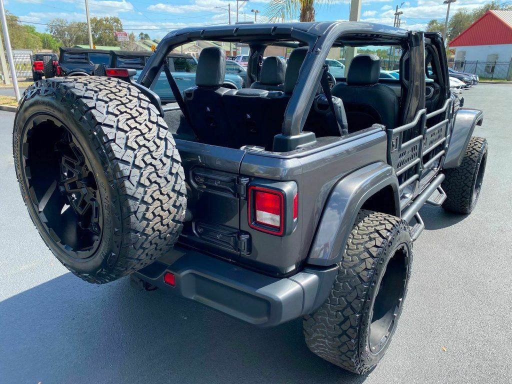 2019 Jeep Wrangler Unlimited CUSTOM LIFTED SAHARA LEATHER NAV HARDTOP