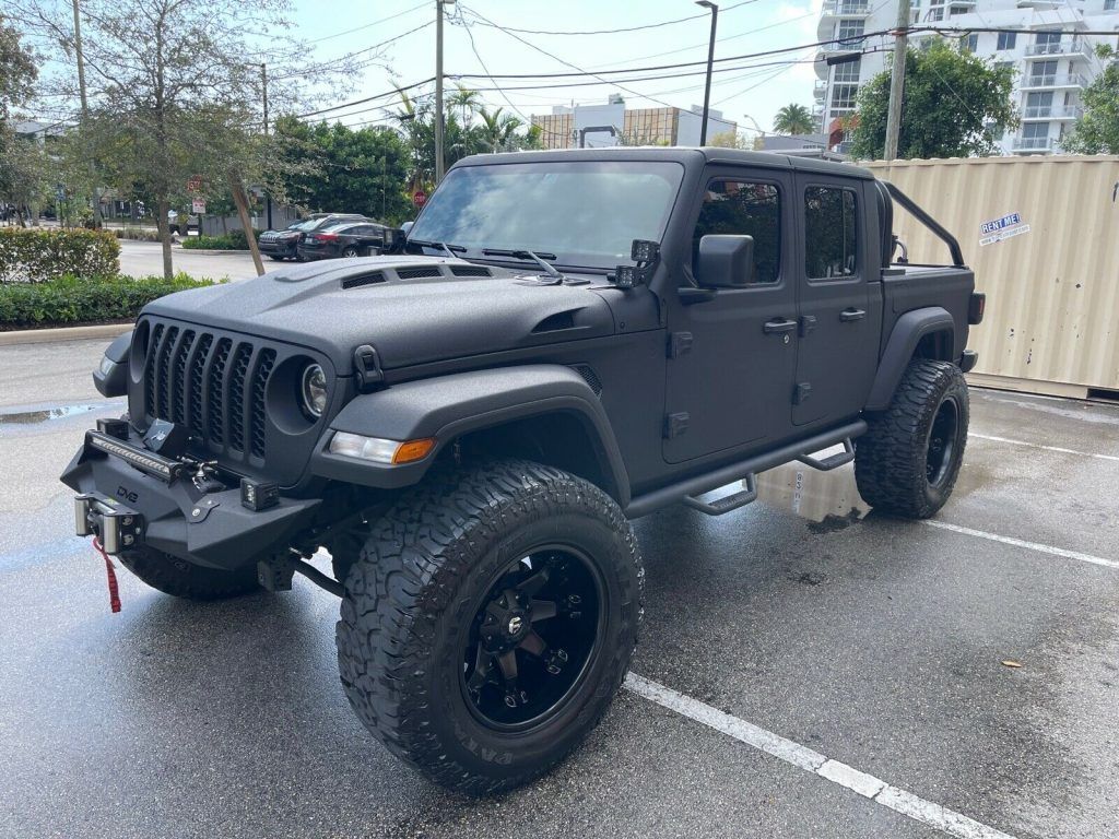 2021 Jeep Gladiator SPORT