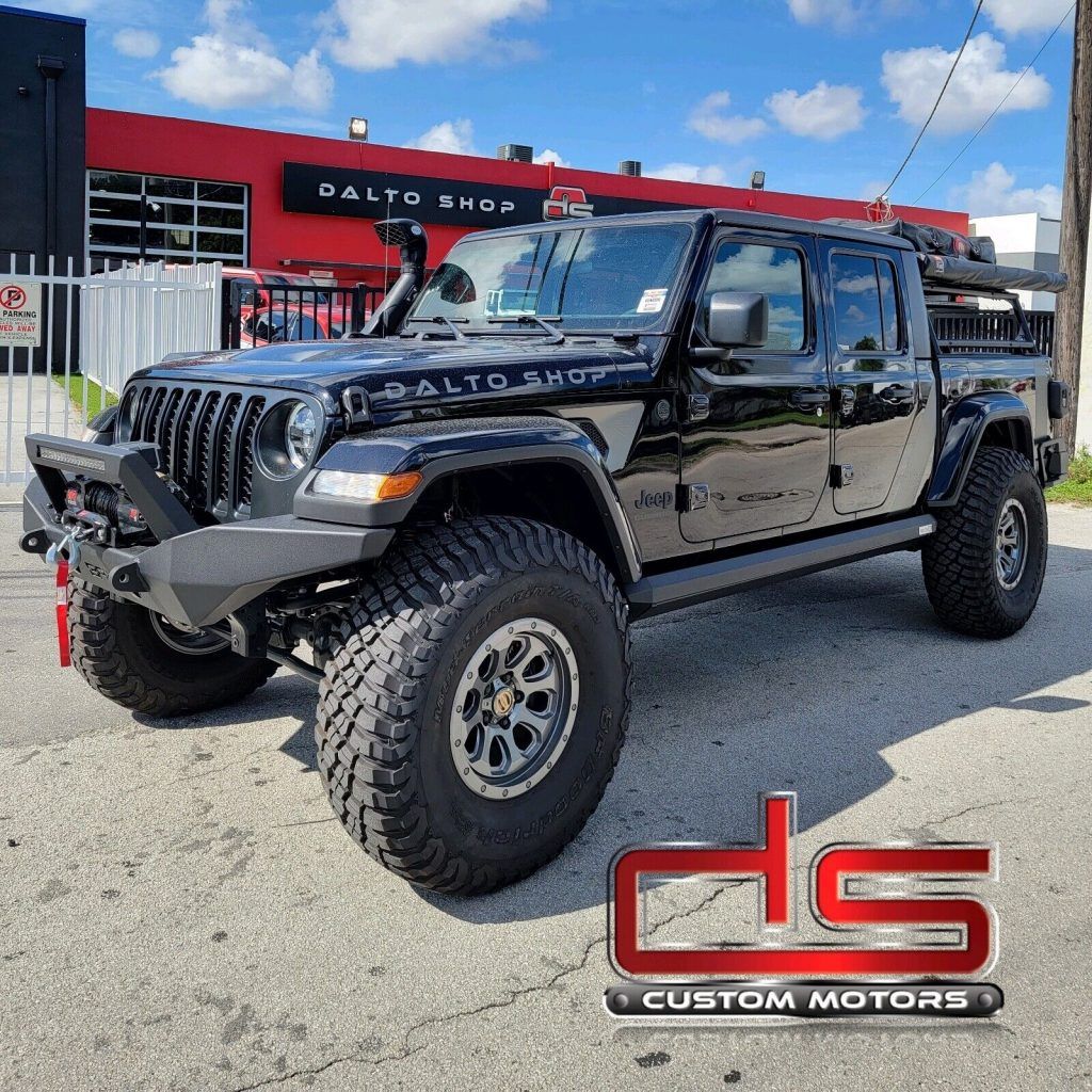 2022 Jeep Gladiator SPORT
