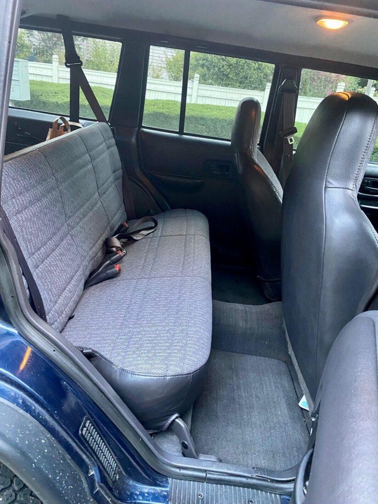 2000 Jeep Cherokee SE
