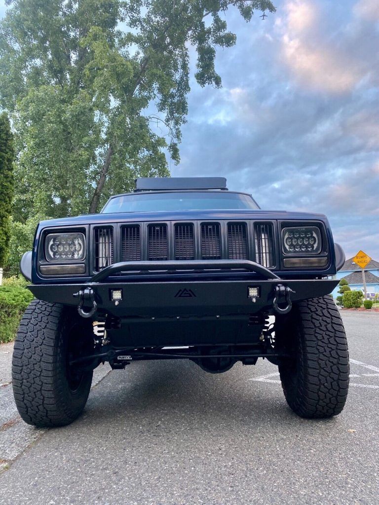 2000 Jeep Cherokee SE