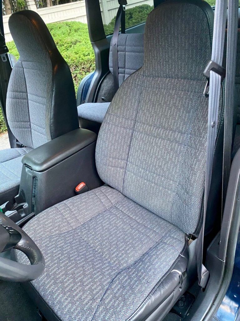 2000 Jeep Cherokee SE