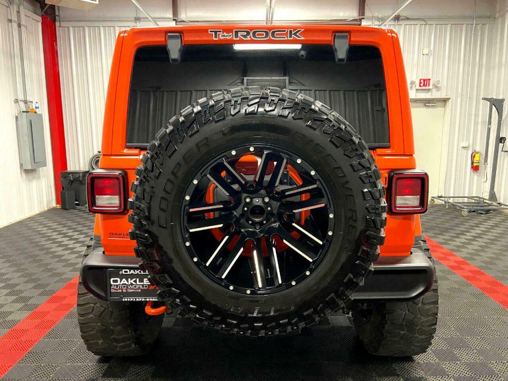 2018 Jeep Wrangler T-ROCK Unlimited Lifted on 38’s 4×4