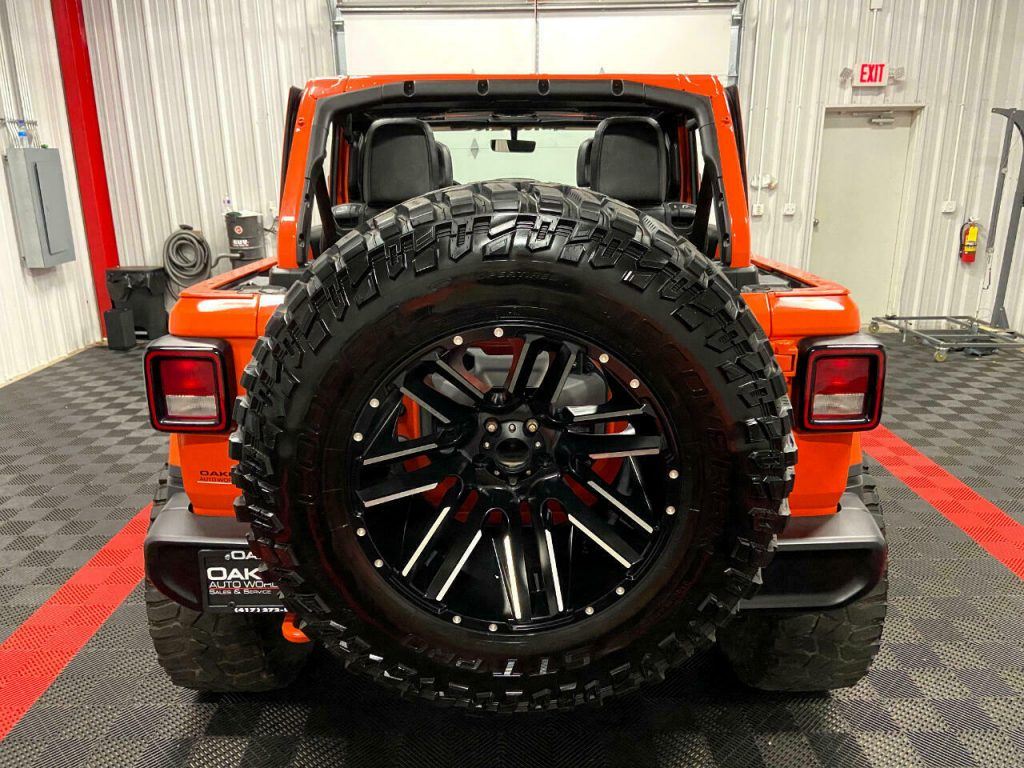 2018 Jeep Wrangler T-ROCK Unlimited Lifted on 38’s 4×4