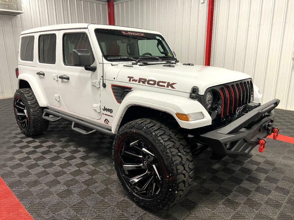 2022 Jeep Wrangler T-ROCK 1 Touch Sky Power Top Unlimited Lifted 4×4
